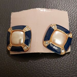 Source Unknown Gold-Tone Navy Blue Enamel & Pearl Square Stud Earrings